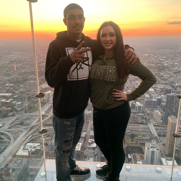 Meet your Posher, Caitlin - Picture 1 of 1